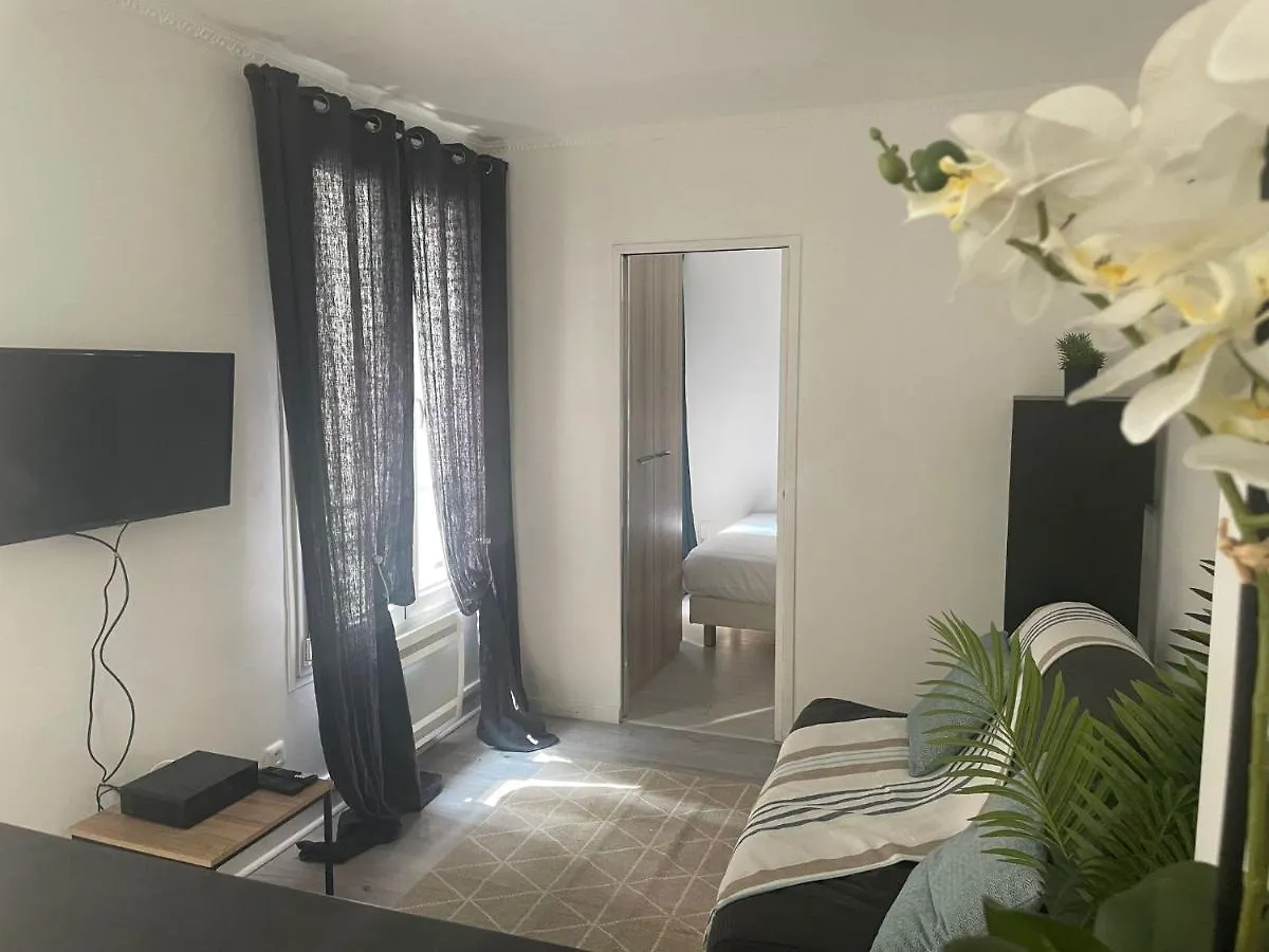 Appartement Proche Tour Eiffel Paris 7 - 4P 0*,